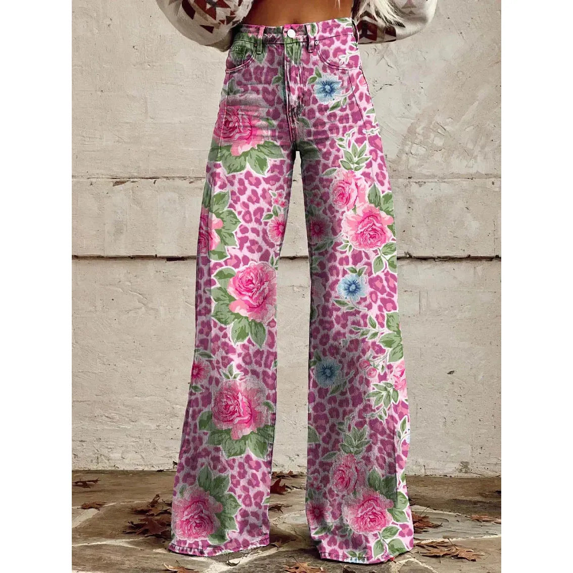 Rose Bea - Stylish jeans with floral print